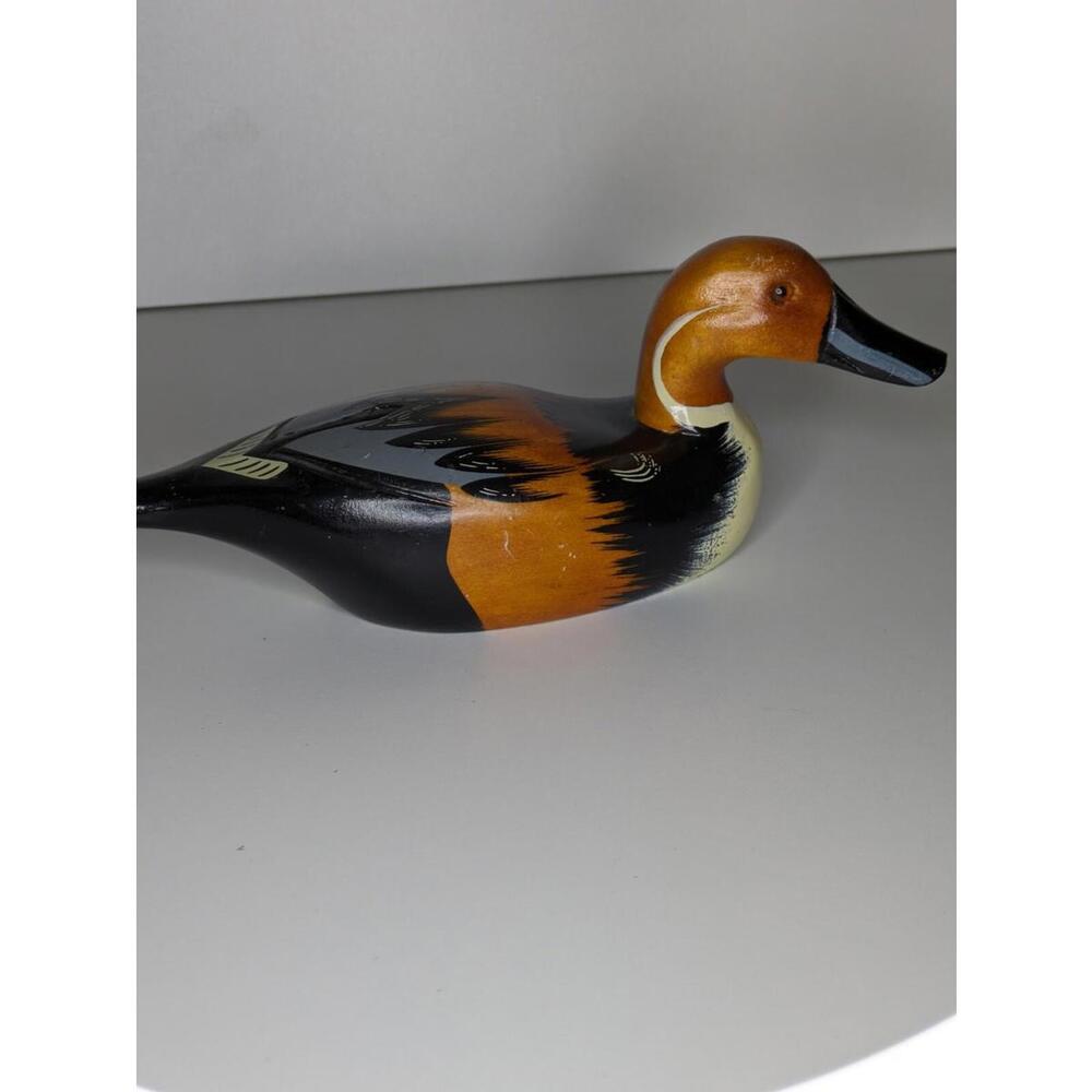 Vintage Wooden Hand Carved Duck  Made in Taiwan-Glass Eye - Picture 3 of 5